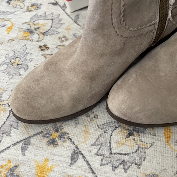 🎉🎉PRICE DROP🎉FRINGED BOOTIE BEIGE SOFT LEATHER SAM EDELMAN - Picture 3 of 13